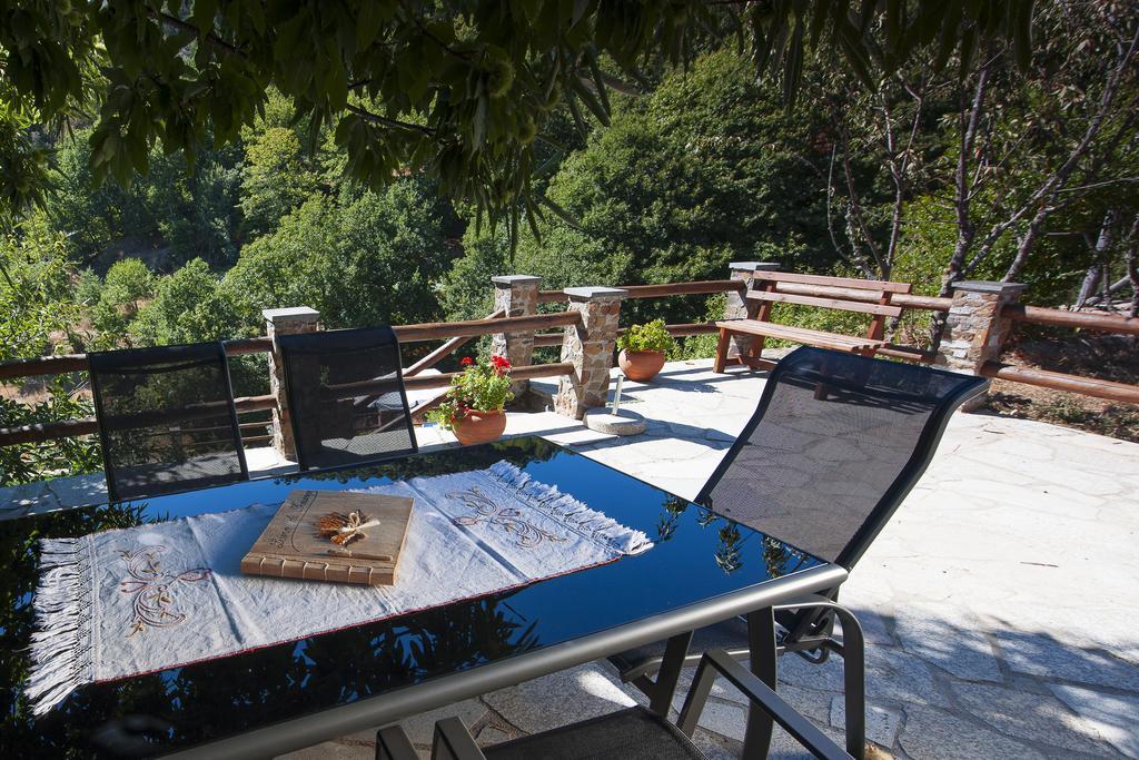 Villa Mountain Whisper à Gondramaz Extérieur photo